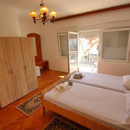 Holiday home Vacation House Kosta's Place