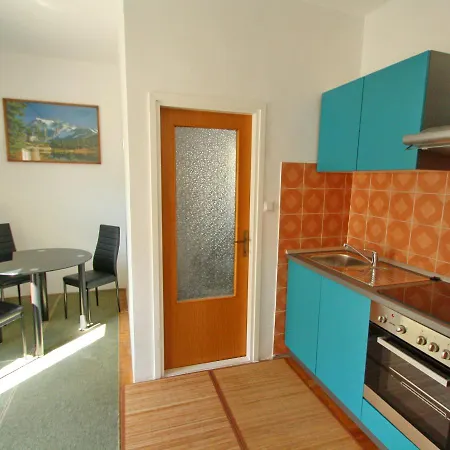 Vacation House Kosta's Place بيت للعطل *